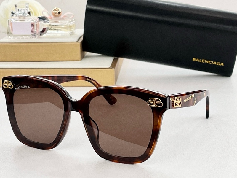 Balenciaga Sunglasses 152